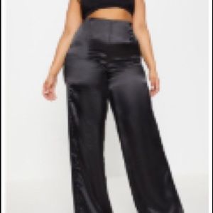 Black wide legs trousers